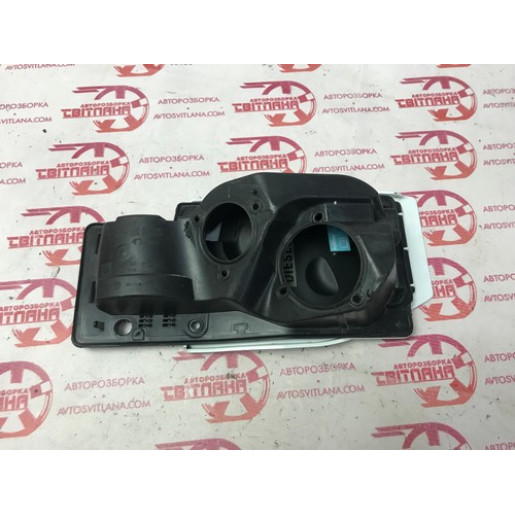 Лючок бензобака Renault Trafic III 2014-2021 781209835R